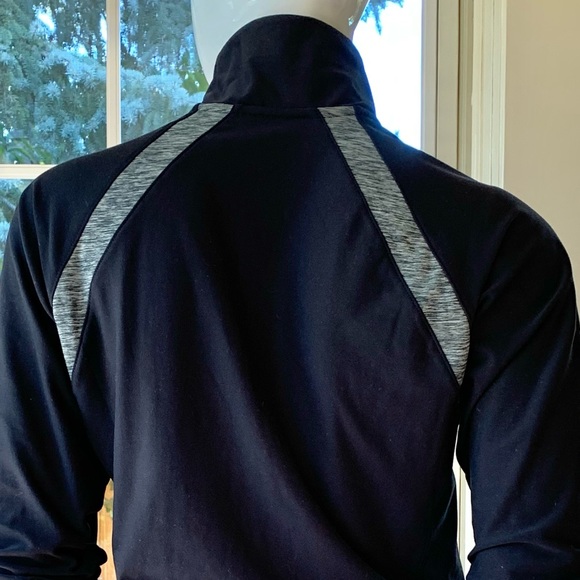 New Balance - women’s long sleeves thermal (Sz M) - Picture 4 of 4